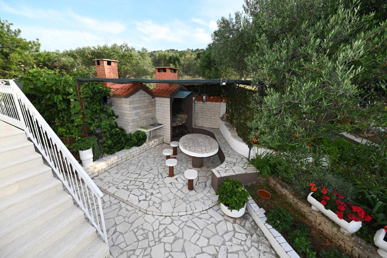 Mihovilovic - 50 M From Slatine