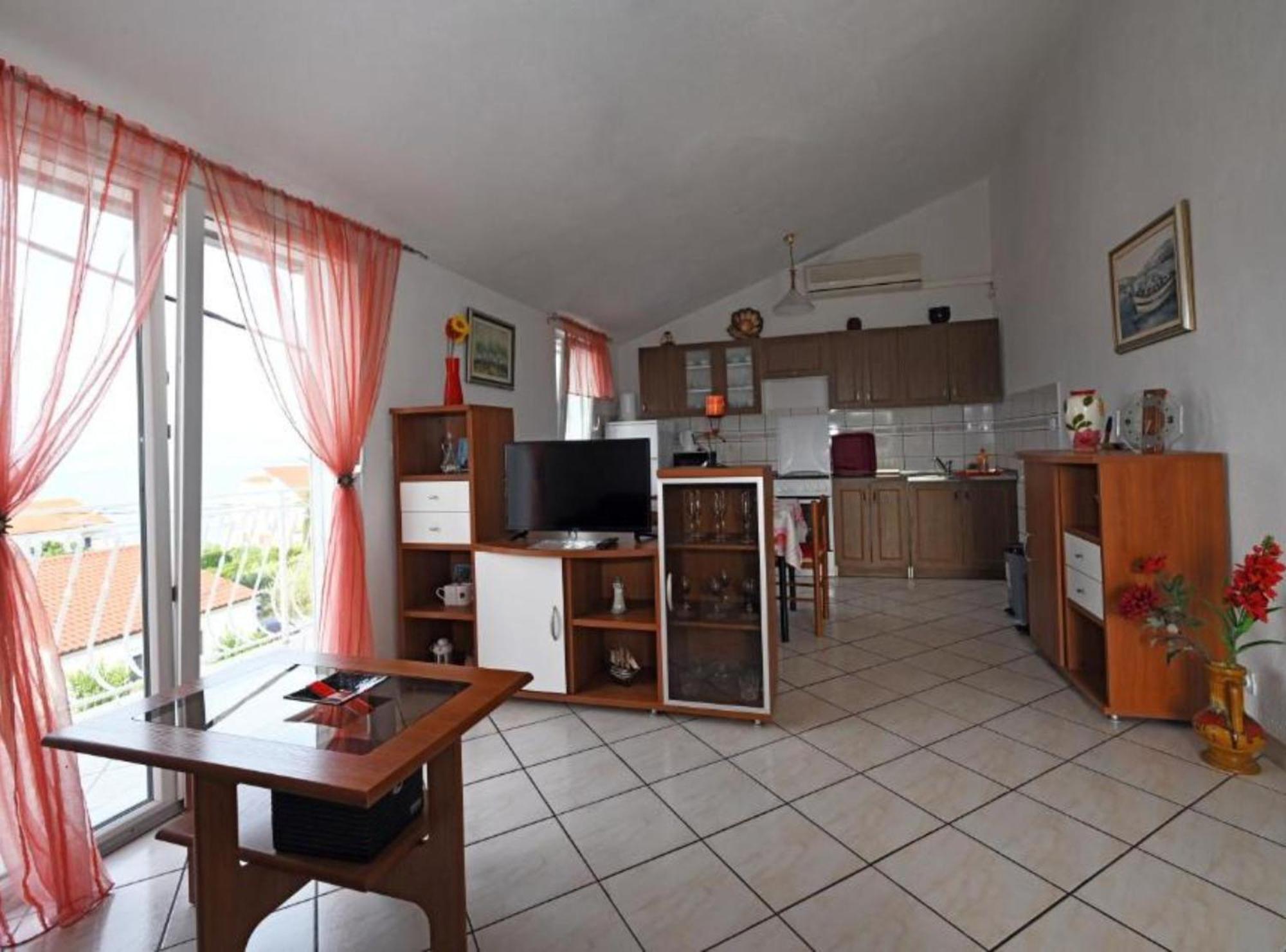 Mihovilovic - 50 M From Slatine