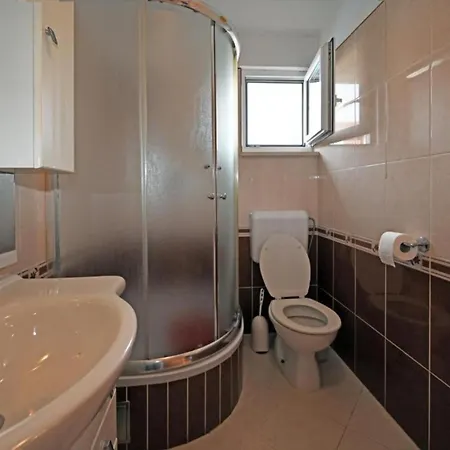 Apartments Mihovilovic - 50 M From Beach Slatine Exterior photo
