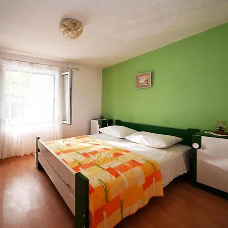 Apartments Mihovilovic - 50 M From Beach Slatine Exterior photo