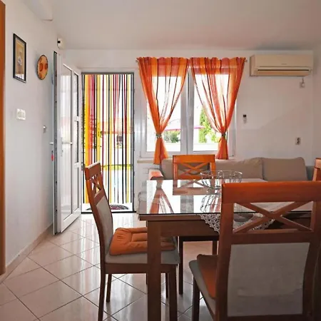 Apartments Mihovilovic - 50 M From Beach Slatine Exterior photo