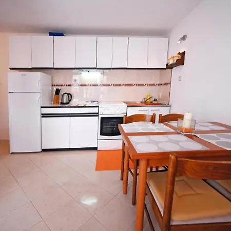 Apartments Mihovilovic - 50 M From Beach Slatine Exterior photo