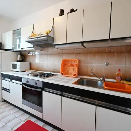 Apartments Mihovilovic - 50 M From Beach Slatine Exterior photo