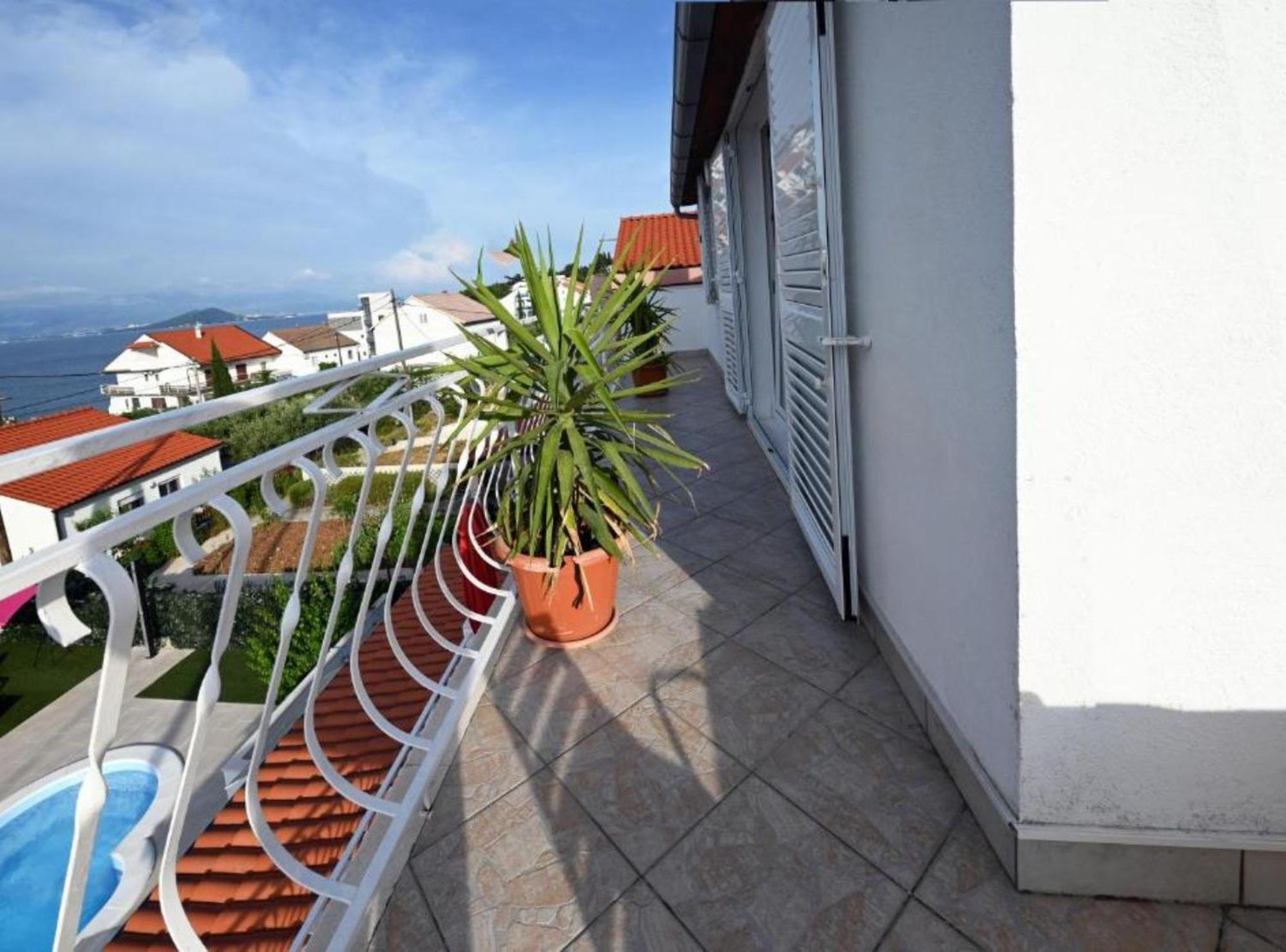 Mihovilovic - 50 M From